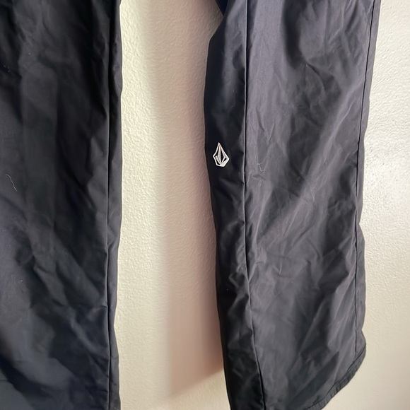 Women’s Volcom Nimbus Snow Pants - Picture 2 of 11